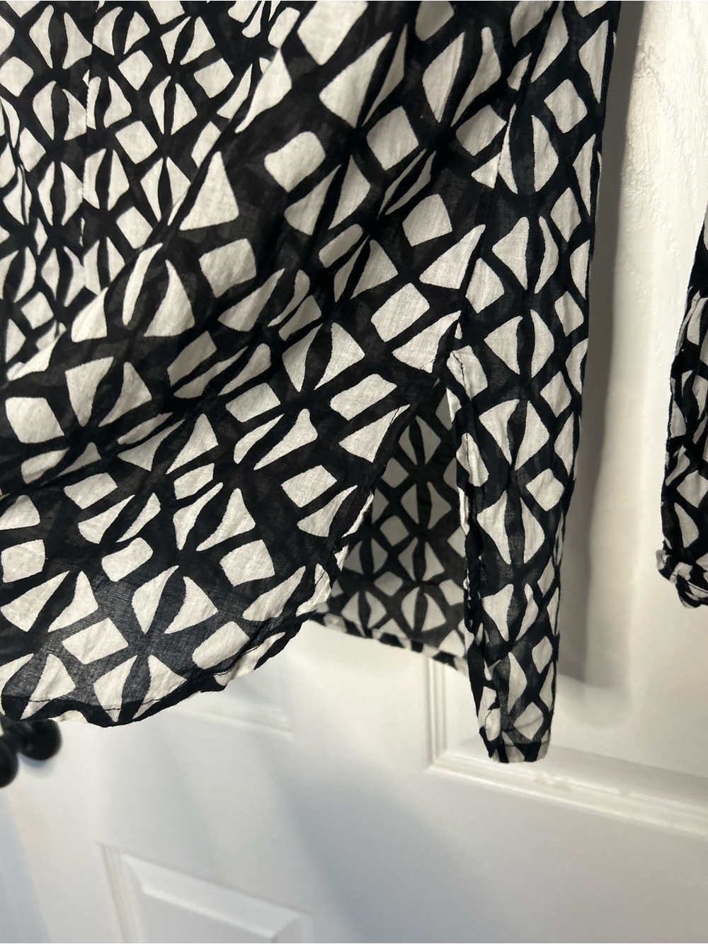 Rungolee Geometric Ruffle Blouse - Picture 9 of 12